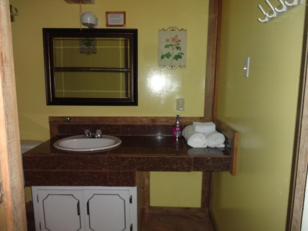 סן איגנאסיו Cocopele Inn מראה חיצוני תמונה